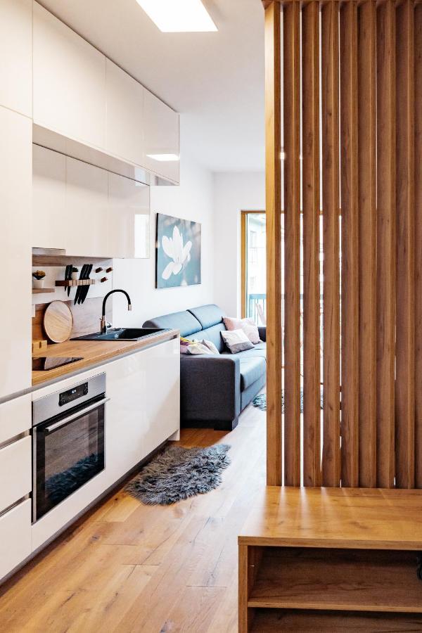 Woody - Comfy Apartment In Siska Ljubljana Kültér fotó