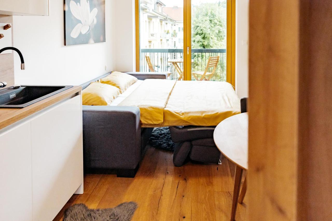 Woody - Comfy Apartment In Siska Ljubljana Kültér fotó